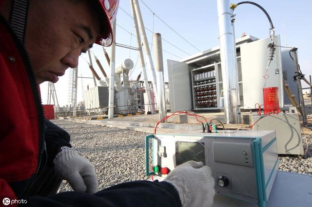 開(kāi)關(guān)柜需要什么樣的耐壓試驗(yàn)？